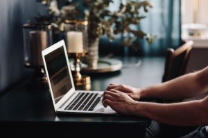 汽车配件库管理系统哪个平台好？